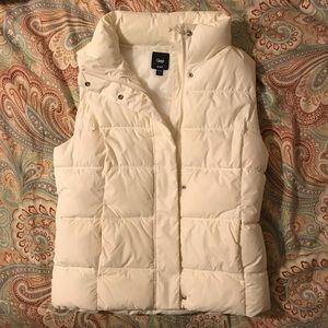 Gap puffy vest
